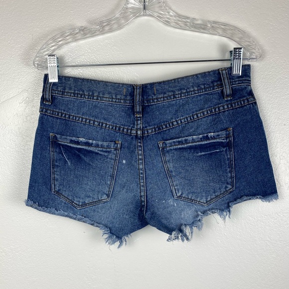 Free People Distressed Denim Blue Jean Shorts Women’s size 25 - Picture 2 of 10